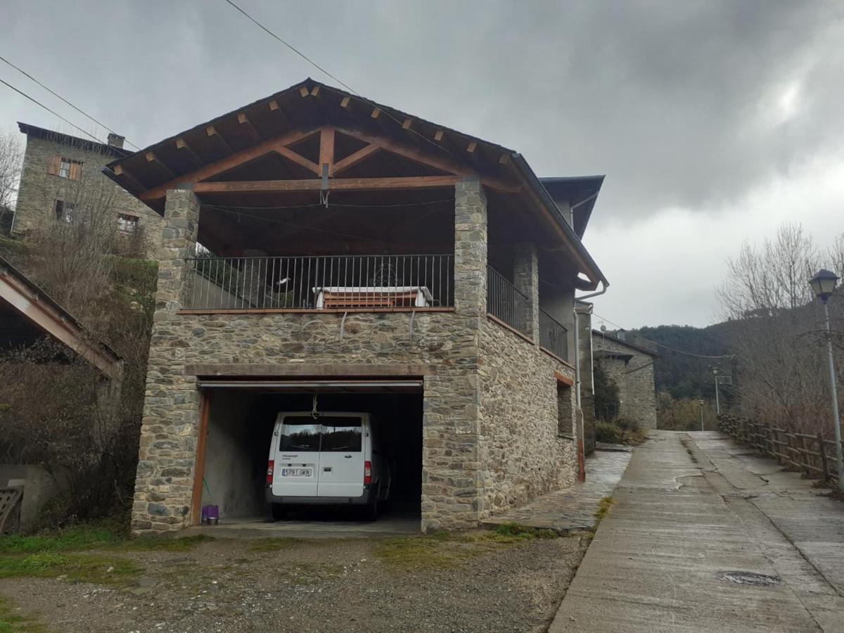 Cal Calau Vega Acomodação com café da manhã Planoles Exterior foto